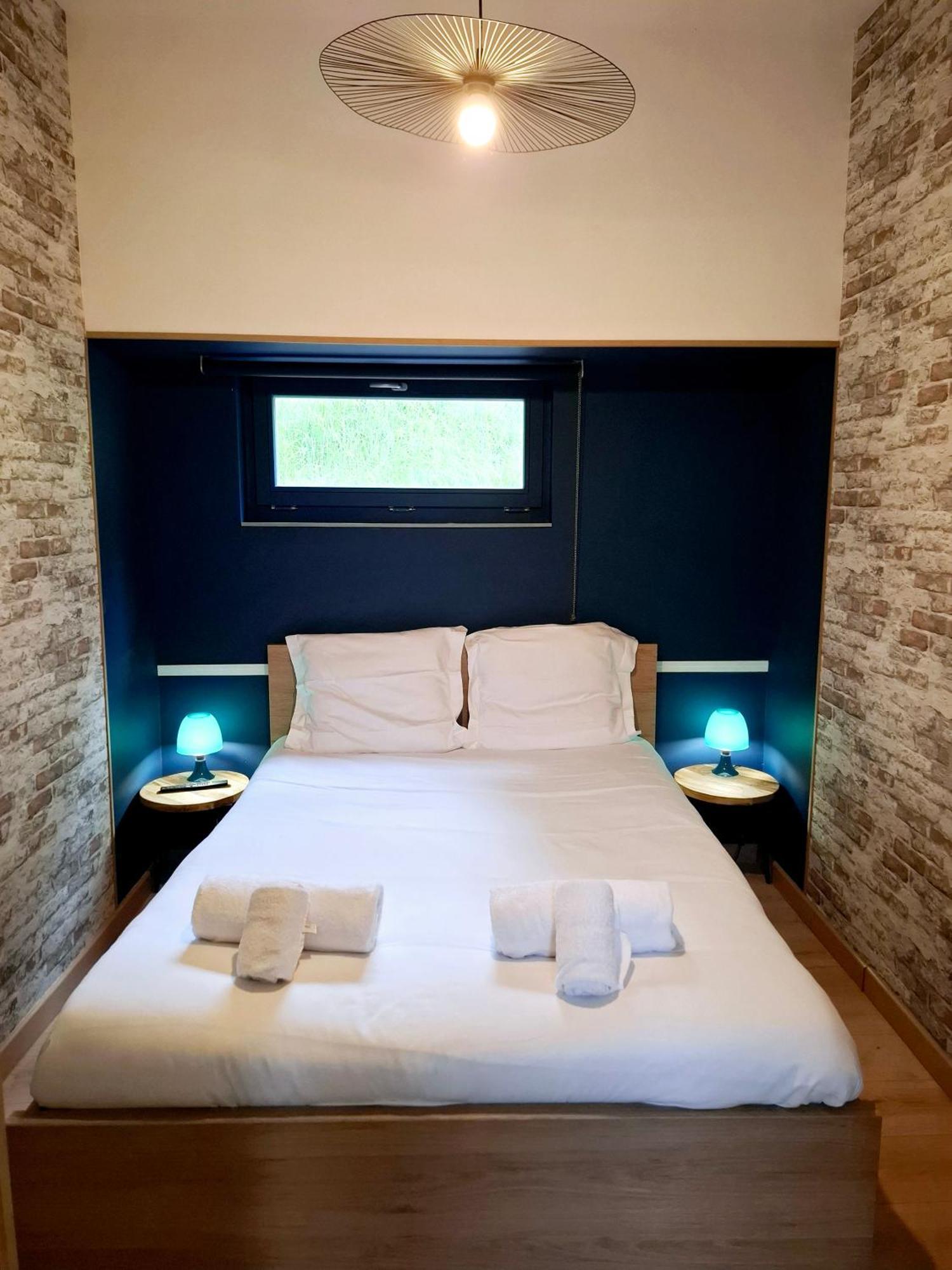 La Peniche De Fabrice Avec Jacuzzi Privatif Apartment Strasbourg Room photo